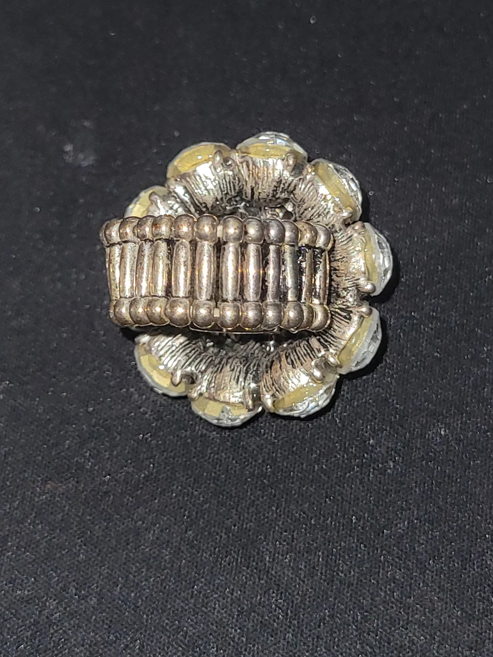 Adjustable Stretch Rhinestone Cluster Statement Ring Size 6-10 Silver Tone - Picture 8 of 8